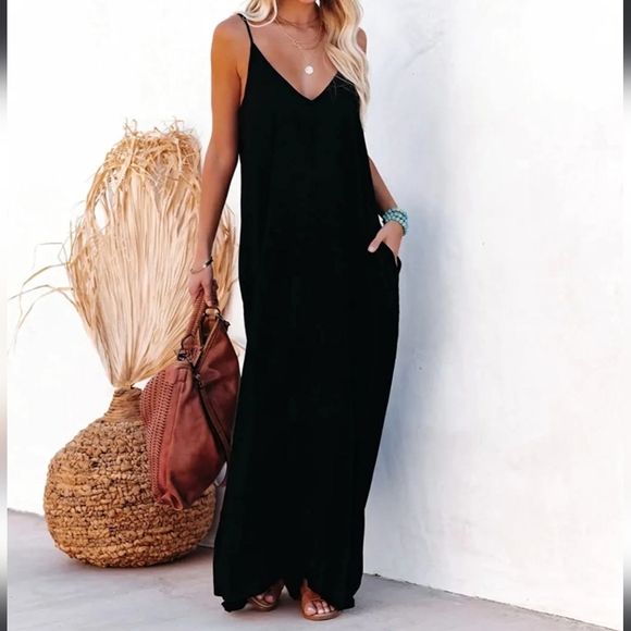 Iconic Luxe Dresses & Skirts - Black Maxi Dress